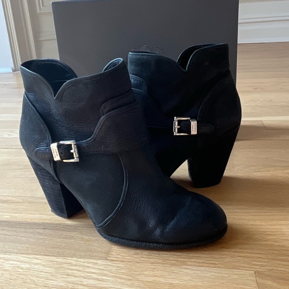 Vince Camuto ankle boot - Picture 8 of 10